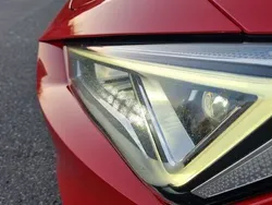 Rot Gebraucht 2021 Seat Leon FR-Line Kombi | 13.907 €