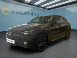 Grau Gebraucht 2023 Mercedes GLC300e SUV | 66.249 €