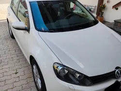 Weiß Gebraucht 2009 VW Golf VI Trendline Limousine | 3.000 € (Guter Preis)