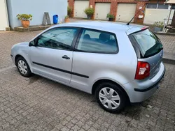 Grau Gebraucht 2003 VW Polo Kleinwagen | 800 € (Guter Preis)