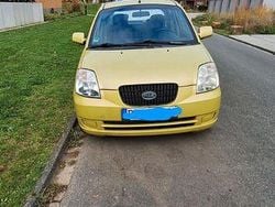 Gelb Gebraucht 2005 Kia Picanto LX Kleinwagen | 2.300 € (Etwas zu teuer)