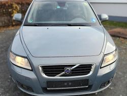 Blau Gebraucht 2010 Volvo V50 Kombi | 1.950 €