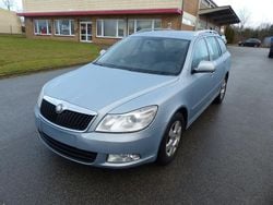 Blau Gebraucht 2009 Skoda Octavia GreenLine Kombi | 2.990 €