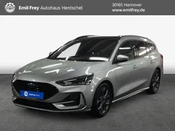 Moondust silver (metallic) Gebraucht 2023 Ford Focus ST-Line Kombi | 24.700 € (Guter Preis)