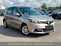 Beige Gebraucht 2015 Renault Scénic III Expression Van / Kleinbus | 4.200 € (Guter Preis)
