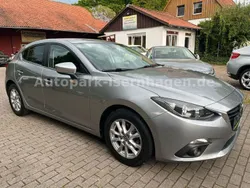 Grau Gebraucht 2014 Mazda 3 Center-Line Limousine | 12.299 € (Fairer Preis)