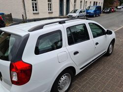 Weiß Gebraucht 2014 Dacia Logan MCV Essentiel Kombi | 3.800 € (Superpreis)