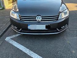 Braun Gebraucht 2012 VW Passat Highline Limousine | 9.900 € (Teuer)