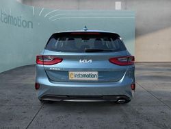 Grau Gebraucht 2024 Kia Ceed Vision Kleinwagen | 22.449 € (Fairer Preis)