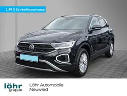 Deep black perleffekt Gebraucht 2024 VW T-Roc Life SUV | 22.980 € (Guter Preis)
