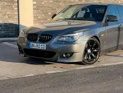 Grau Gebraucht 2006 BMW 525 M Sport Limousine | 6.000 €
