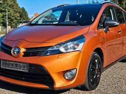 Grau Gebraucht 2013 Toyota Verso Executive Van / Kleinbus | 7.399 € (Guter Preis)
