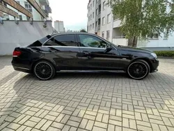 Schwarz Gebraucht 2013 Mercedes E200 Limousine | 13.500 € (Fairer Preis)