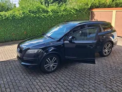 Schwarz Gebraucht 2013 Audi Q7 Ambiente SUV | 15.000 € (Guter Preis)