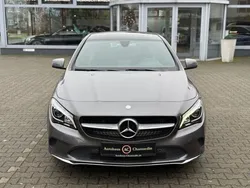 Grau Gebraucht 2016 Mercedes CLA200 Shooting Brake Kombi | 16.999 € (Guter Preis)