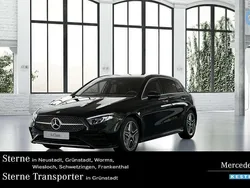 Kosmosschwarz Gebraucht 2024 Mercedes A200 AMG Limousine | 34.690 € (Etwas zu teuer)
