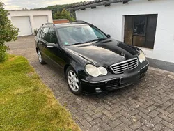 Schwarz Gebraucht 2006 Mercedes C200 Avantgarde Kombi | 2.800 €