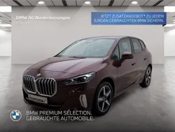 Rot Gebraucht 2024 BMW 220 Active Tourer Comfort Edition Van / Kleinbus | 32.707 € (Fairer Preis)