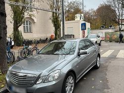 Grau Gebraucht 2010 Mercedes E350 Limousine | 10.500 € (Fairer Preis)