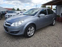Silber Gebraucht 2009 Opel Astra Edition Limousine | 2.500 € (Guter Preis)