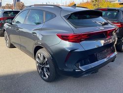 Magnetic grau metallic magnetic grau metallic Gebraucht 2025 Cupra Formentor SUV | 43.055 € (Etwas zu teuer)