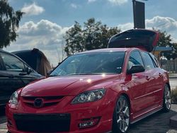 Rot Gebraucht 2008 Mazda 3 Kleinwagen | 14.650 €