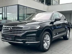 Schwarz Gebraucht 2023 VW Touareg Elegance SUV | 51.890 € (Fairer Preis)