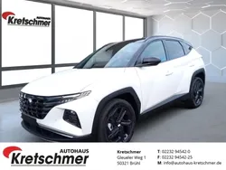 Serenity white / abyss black / Gebraucht 2024 Hyundai Tucson Advantage SUV | 36.490 € (Fairer Preis)