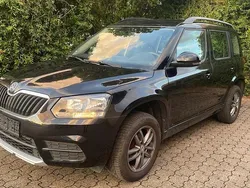 Schwarz Gebraucht 2014 Skoda Yeti Active SUV | 6.499 €