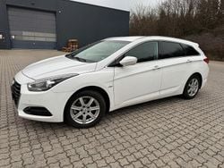 Weiß Gebraucht 2016 Hyundai i40 Kombi | 7.500 € (Guter Preis)