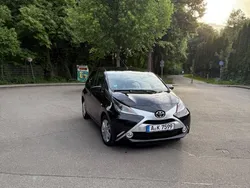 Schwarz Gebraucht 2018 Toyota Aygo X-play Kleinwagen | 8.000 € (Guter Preis)