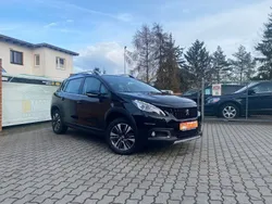 Schwarz perla nera/metallic Gebraucht 2019 Peugeot 2008 Allure SUV | 13.999 € (Guter Preis)
