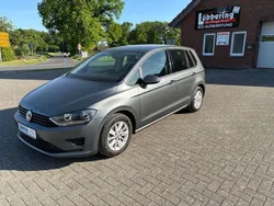 Grau Gebraucht 2018 VW Golf Sportsvan Van / Kleinbus | 12.490 € (Fairer Preis)
