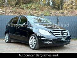 Schwarz Gebraucht 2011 Mercedes B180 Van / Kleinbus | 4.999 € (Superpreis)
