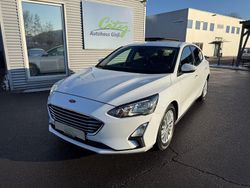 Weiß Gebraucht 2020 Ford Focus Titanium Limousine | 10.980 € (Superpreis)