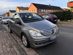 Grau Gebraucht 2007 Mercedes B180 Van / Kleinbus | 3.500 € (Etwas zu teuer)