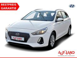 Weiss Gebraucht 2017 Hyundai i30 Kombi | 12.990 € (Etwas zu teuer)