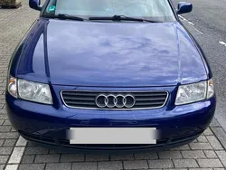 Blau Gebraucht 1999 Audi A3 Kleinwagen | 2.500 €