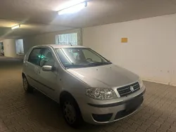 Silber Gebraucht 2009 Fiat Punto Kleinwagen | 899 € (Guter Preis)
