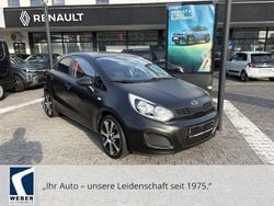 Silber Gebraucht 2013 Kia Rio Edition 7 Limousine | 6.970 € (Fairer Preis)