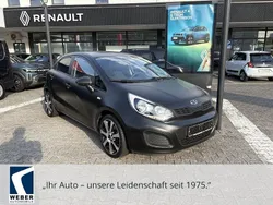 Silber Gebraucht 2013 Kia Rio Edition 7 Limousine | 6.970 € (Fairer Preis)