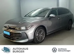 Grau Gebraucht 2025 VW Passat Elegance Kombi | 48.670 € (Guter Preis)