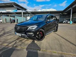 Schwarz Gebraucht 2012 Mercedes ML350 SUV | 18.500 € (Etwas zu teuer)