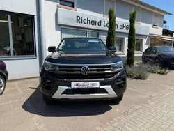 Midnight black metallic Gebraucht 2023 VW Amarok Life Abholung | 46.900 € (Teuer)