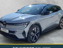 Grau Neu 2025 Renault Mégane Iconic Limousine | 38.990 € (Superpreis)