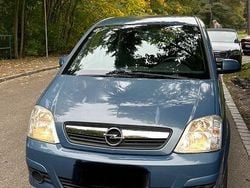Blau Gebraucht 2010 Opel Meriva Van / Kleinbus | 3.300 € (Superpreis)