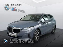 Grau Gebraucht 2024 BMW 218 Active Tourer Van / Kleinbus | 31.950 € (Guter Preis)