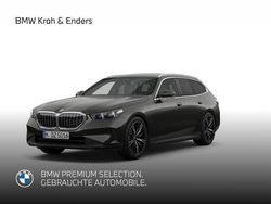 Sophistograu brillanteffekt metalli Gebraucht 2025 BMW 520 M Sport Kombi | 55.450 € (Fairer Preis)