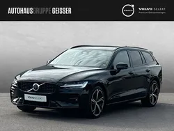 Onyx schwarz Gebraucht 2024 Volvo V60 Plus Kombi | 35.950 € (Guter Preis)
