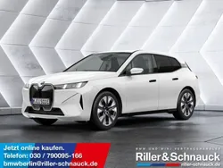 Alpinweiss Gebraucht 2025 BMW iX SUV | 68.590 €